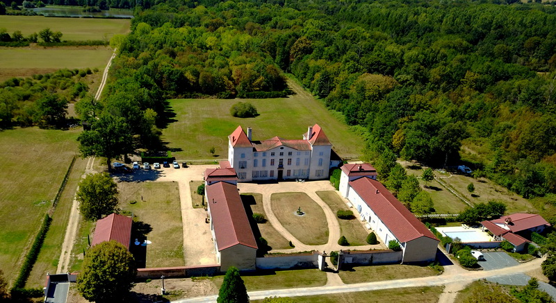 chateau des Périchons, 3 chambres d'hôtes VIP dans la Loire (42)